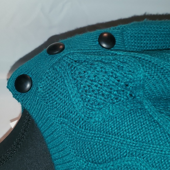 Joe Fresh Sweater - Picture 2 of 6